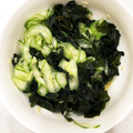 Phamvandon's cooksnap of when they made きゅうりとわかめの酢の物.