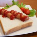 るるおか's cooksnap of when they made 簡単☆食パンでホットドッグ☆朝食やランチ.