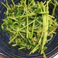 手抜きクック's cooksnap of when they made つまみ菜の白ゴマ味噌ドレサラダ.