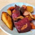 こはる・▽・'s cooksnap of when they made さつま芋としめじとソーセージ炒め.