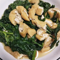 pucyipan's cooksnap of when they made 春菊と油揚げの煮浸し.