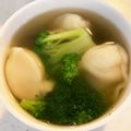 ☆コムギ☆'s cooksnap of when they made ブロッコリーと水餃子のスープ.
