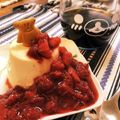 chiyomin♪'s cooksnap of when they made ゼラチン不使用のパンナコッタ苺ソースがけ.