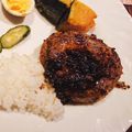 eiyoushi's cooksnap of when they made 大人の給食☆豆腐ハンバーグ.