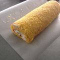 おてっちゃん★'s cooksnap of when they made フワフワ絶品フルーツロールケーキ.