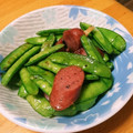 スズリン's cooksnap of when they made 絹さやとウインナーの塩コショウ炒め.