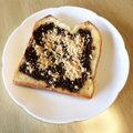 take♪aki♪'s cooksnap of when they made サクサク香ばし♪チョコ胡麻きなこトースト.