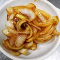 かちゃんぷぅ's cooksnap of when they made 付け合わせに♡玉ねぎのさっぱり炒め.