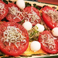 女王蜂ハチ公's cooksnap of when they made 簡単トマトとしらすの一口おつまみ.