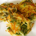 Lake☆Erie's cooksnap of when they made ほうれん草と玉葱 人参のかき揚げ.
