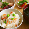 shimaru's cooksnap of when they made 切り餅で！桜えびと枝豆の春のおこわ.