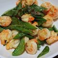 稲沢ゆり's cooksnap of when they made 海老とスナップえんどうのマヨカレー炒め.
