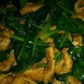 ☆MHK☆'s cooksnap of when they made 油揚げの直炊き。ほうれん草と。.
