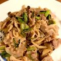 えりきち☻'s cooksnap of when they made 小松菜、しめじ、豚バラ肉の炒め物.