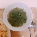mgmg⇄'s cooksnap of when they made 簡単＊わかめスープ.