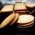 ﾃﾞﾗｯｸｽ･まつこ's cooksnap of when they made 型抜きクッキー 覚書 アイシングクッキー.