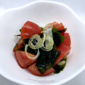 まこさんど's cooksnap of when they made ★簡単・すぐ★トマトとわかめのサラダ.