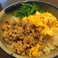 あやかときょうこ's cooksnap of when they made 鶏そぼろの三色丼.