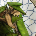 京美人's cooksnap of when they made 減塩　きのこと絹さやのソテー.