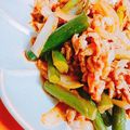 shioriのママ's cooksnap of when they made 簡単に…豚ばら肉とニンニクの茎の炒め物❣.
