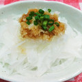 ☆★あんず姫★☆'s cooksnap of when they made 新玉ねぎを大根下ろしと青じそドレッシング.