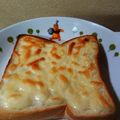けんけん1016's cooksnap of when they made 練乳チーズトースト♪簡単.