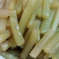 ゆうりママ's cooksnap of when they made スッと綺麗に筋取り！ふきの茹で方と下処理.