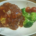 トモヒロティ's cooksnap of when they made 特製デミグラス♪2色のとろとろオムライス.