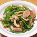 kaori238's cooksnap of when they made ピーマン ウインナー しめじの和風炒め.
