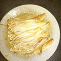 まーー、こ's cooksnap of when they made 簡単※あと１品にエノキのバター醤油焼き♪.