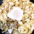 1男4女のママ's cooksnap of when they made 簡単美味・目玉焼きとソースキャベツ炒め.
