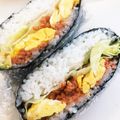 パッシーユ's cooksnap of when they made 鮭フレークのおにぎらず.