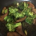 t0mut0mu's cooksnap of when they made レバーとブロッコリーの甘辛炒め.