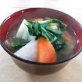 mayuyuキッチン's cooksnap of when they made 大根と人参と青菜の味噌汁.