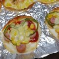 ポポポポポフィ〜♡'s cooksnap of when they made 餃子の皮ピザ:ウインナーコーン.