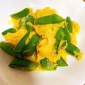 あーやチン's cooksnap of when they made スナップえんどうのふわふわたまご.