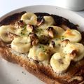 YUKIKI☆'s cooksnap of when they made レモン香る❂バナナ×胡桃のサラダトースト.