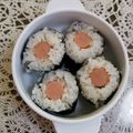SUNMOONMOM's cooksnap of when they made くるっと♪ウインナーおにぎり（巻き）.