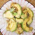 ももたももた's cooksnap of when they made 新玉ねぎとアボカドのサラダ.