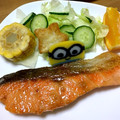 むっちまみー's cooksnap of when they made 裏ワザでキレイ！簡単！鮭のムニエル.