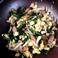 floorapple's cooksnap of when they made ほうれん草とキノコのバター醤油炒め♡.