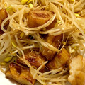 やえまりも's cooksnap of when they made 簡単副菜♪豆もやし・さつま揚げ炒め.