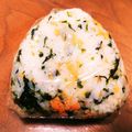 まっさまさママ's cooksnap of when they made おにぎり朝食☆鮭と韓国海苔のおにぎり.