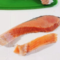 ねここfm's cooksnap of when they made 初心者さんも簡単！鮭の皮＆骨取り方法.