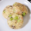 麦色にゃんこ's cooksnap of when they made 桜香る♪海老と豆腐の揚げ団子.
