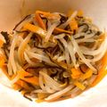 ♪まーたん♪'s cooksnap of when they made 豆苗と人参ともやしの塩昆布ナムル.