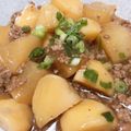 ツルさんちのゴハン's cooksnap of when they made 大根とじゃがいものそぼろあんかけ.