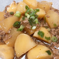 ツルさんちのゴハン's cooksnap of when they made 大根とじゃがいものそぼろあんかけ.