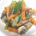 ユーロン's cooksnap of when they made 小松菜・舞茸と蒲鉾のさっと煮♪.