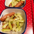 よこやまw's cooksnap of when they made セロリとソーセージの黒胡椒炒め.